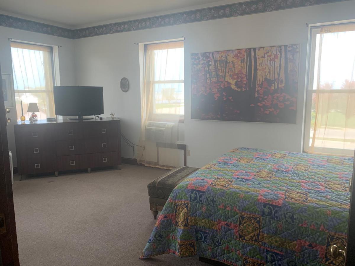 Karsten Hotel Kewaunee Екстер'єр фото